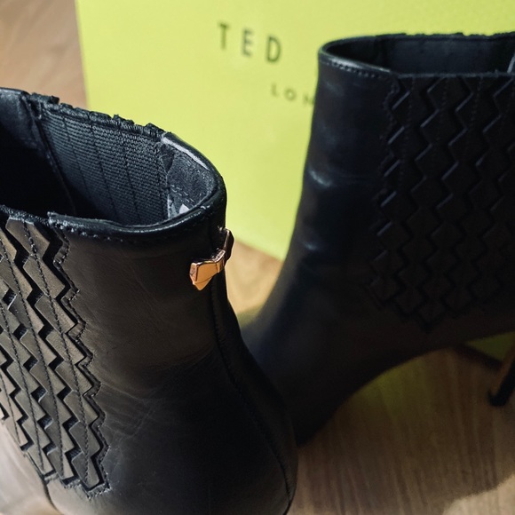 Ted Baker London Heels - Picture 7 of 8